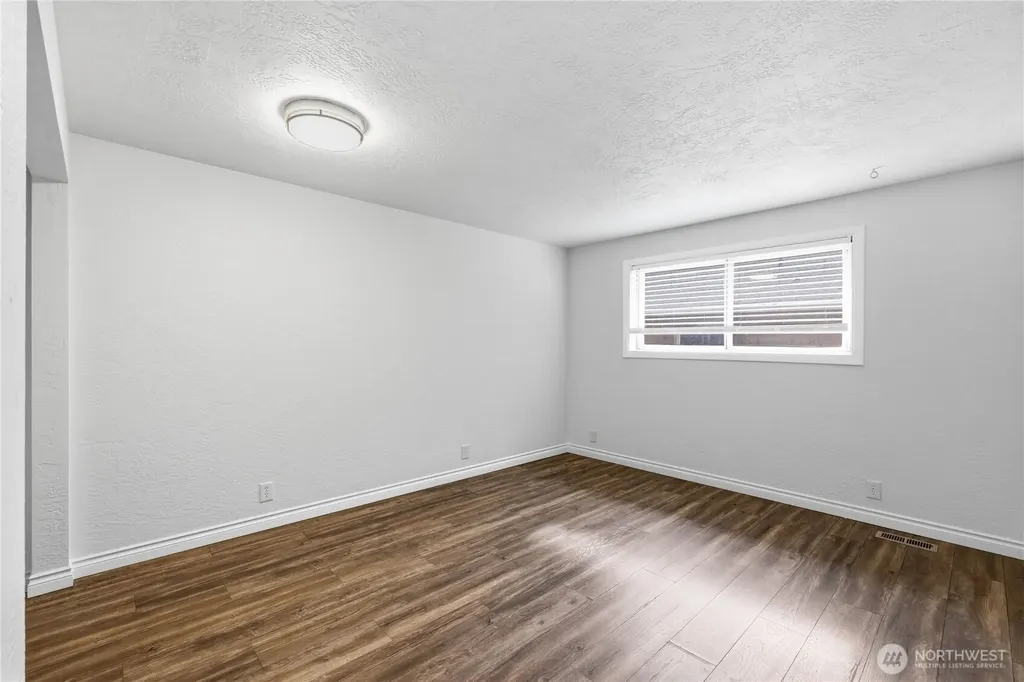2227 Sidney Avenue Port Orchard WA 98366