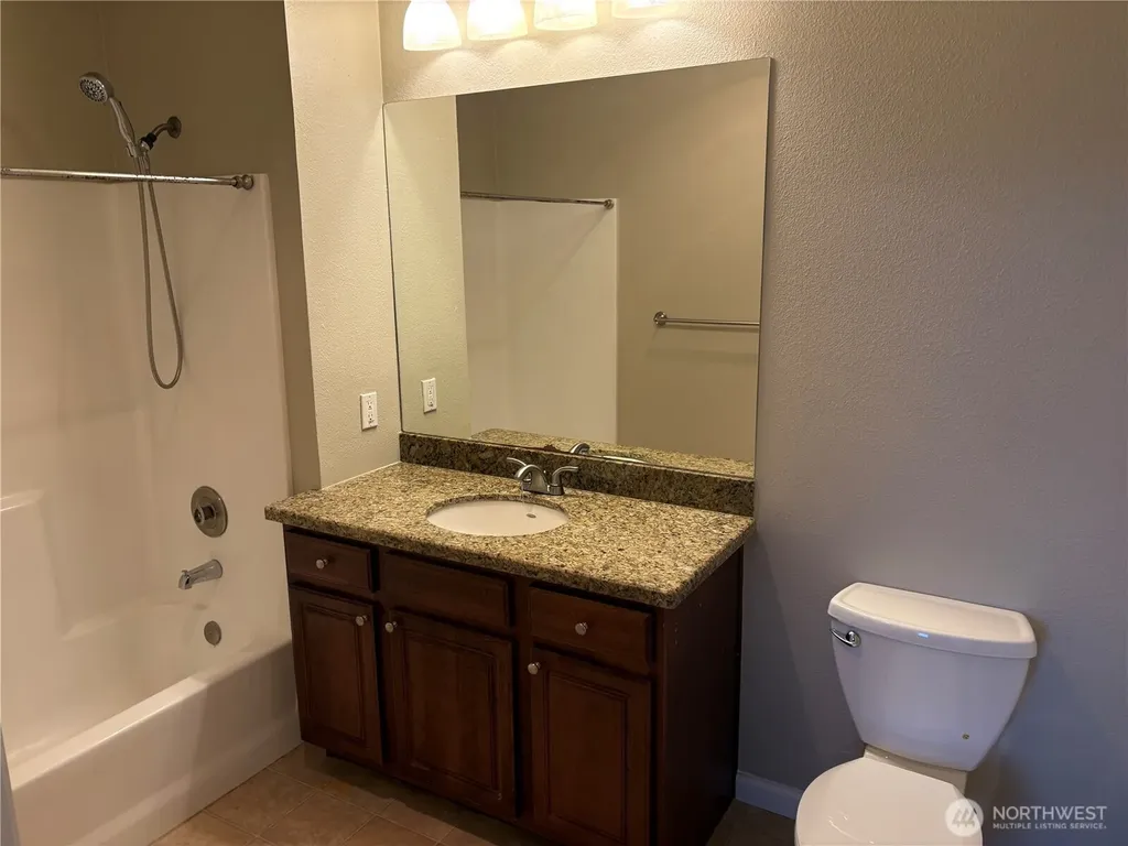 225 Logan Avenue S Renton WA 98057