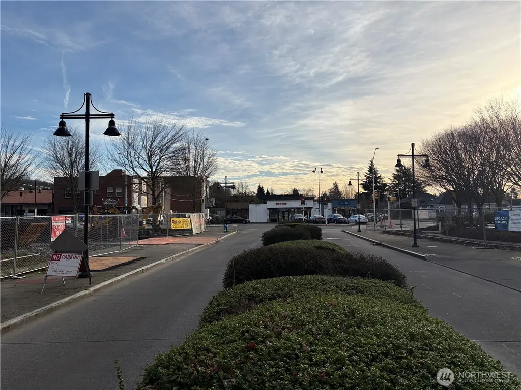 225 Logan Avenue S Renton WA 98057