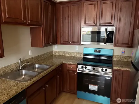 225 Logan Avenue S Renton WA 98057