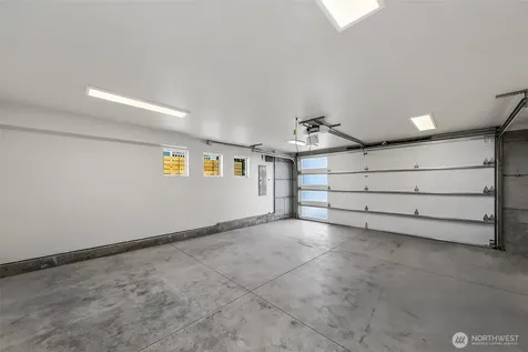 4015 NE 56th Seattle WA 98105