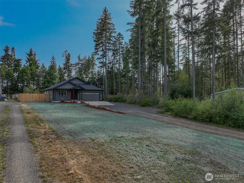 680 NE Haven Lake Drive Tahuya WA 98588