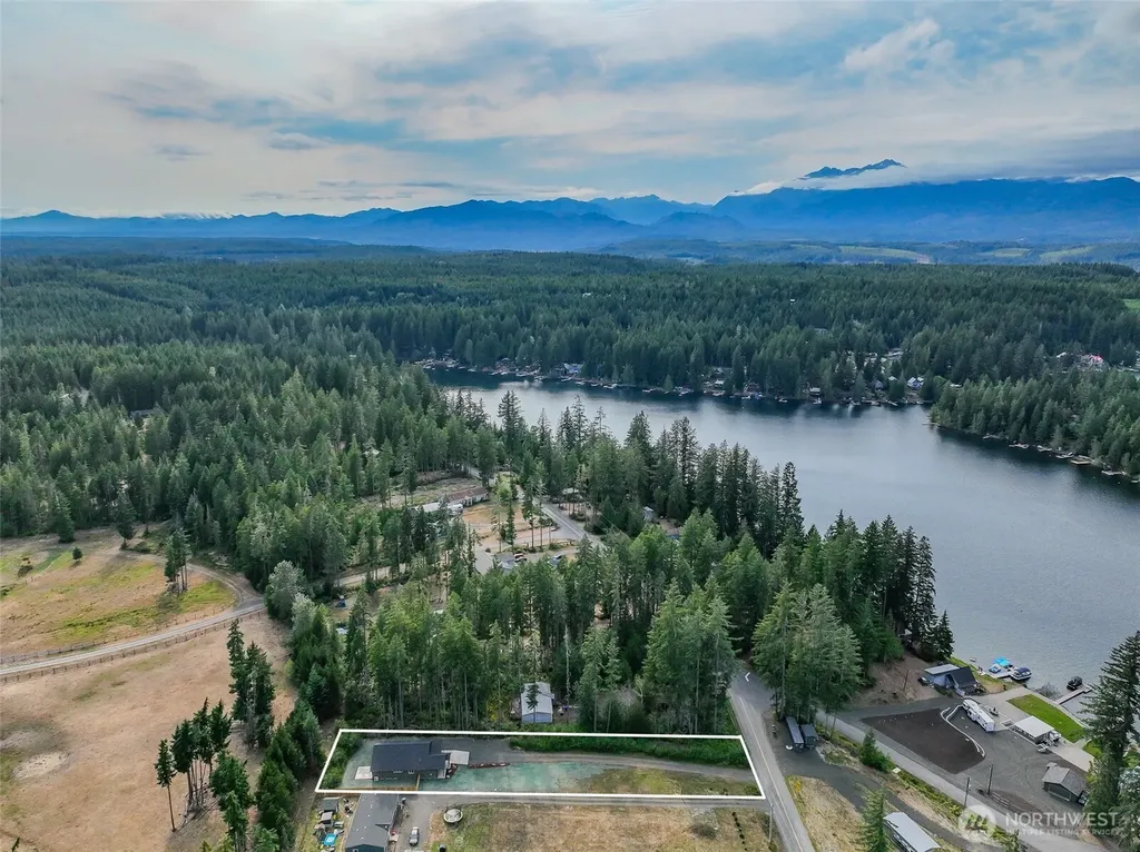 680 NE Haven Lake Drive Tahuya WA 98588