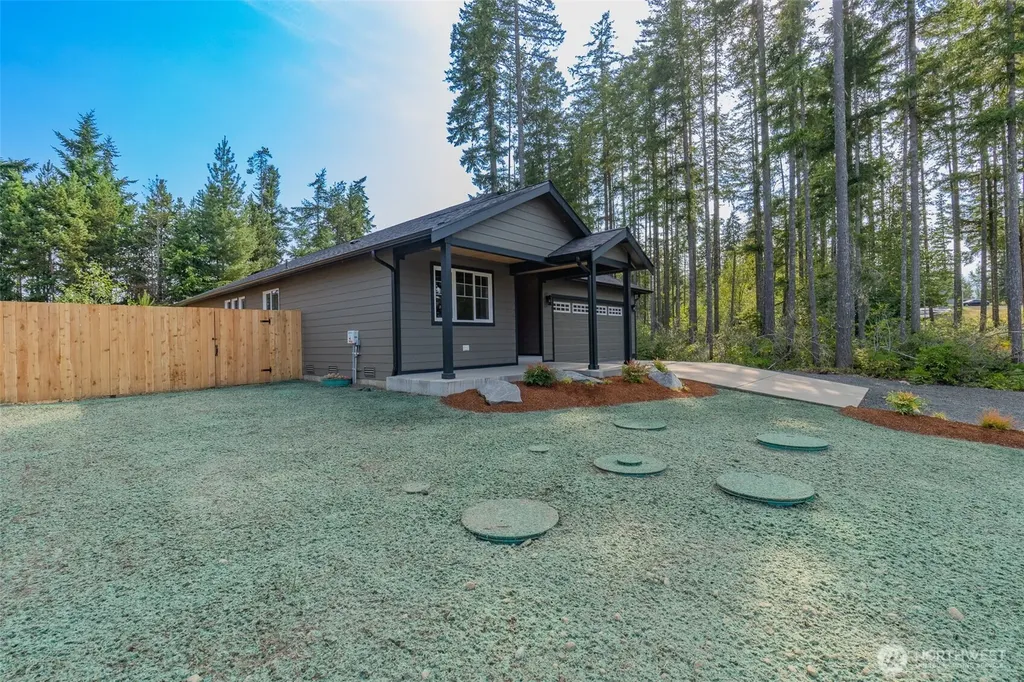 680 NE Haven Lake Drive Tahuya WA 98588