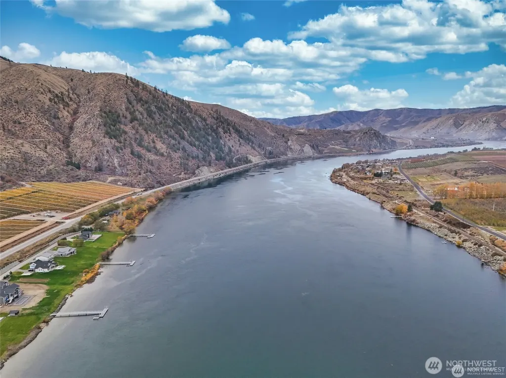 3710 Stayman Flats Road Chelan WA 98816
