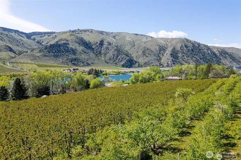 3710 Stayman Flats Road Chelan WA 98816