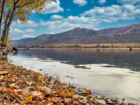 3710 Stayman Flats Road Chelan WA 98816