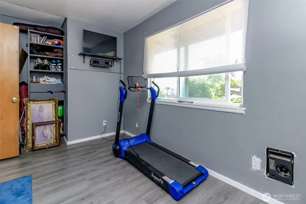 2633 Lake Youngs Court SE Renton WA 98058