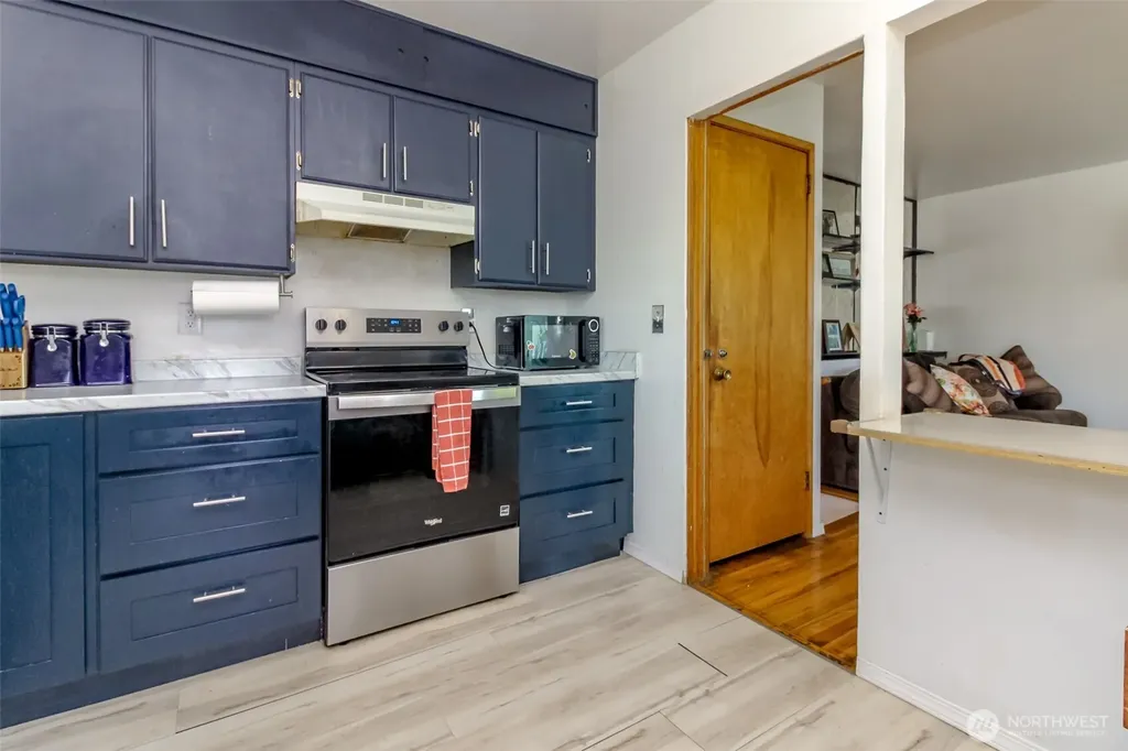 2633 Lake Youngs Court SE Renton WA 98058
