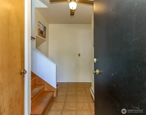 2633 Lake Youngs Court SE Renton WA 98058