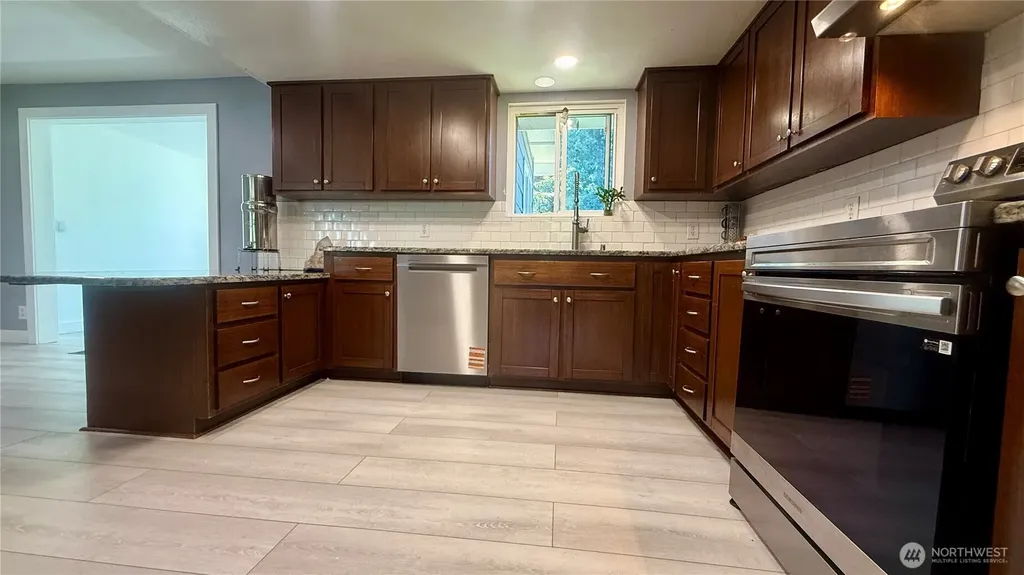 22045 Peter Grubb Road SE Renton WA 98058