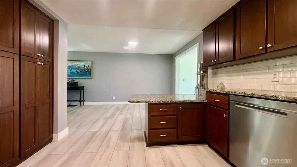 22045 Peter Grubb Road SE Renton WA 98058