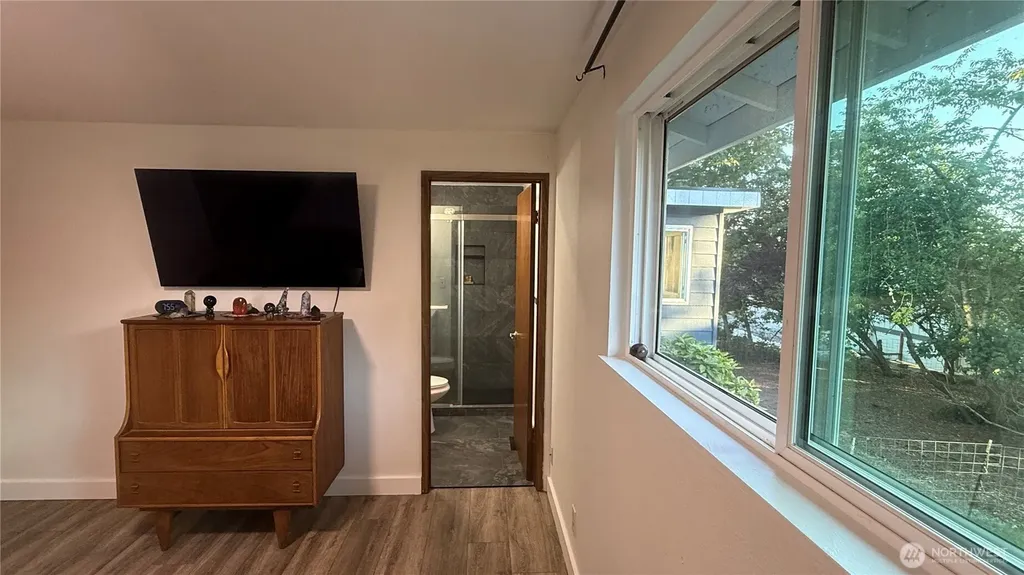 22045 Peter Grubb Road SE Renton WA 98058