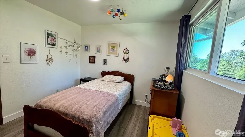 22045 Peter Grubb Road SE Renton WA 98058