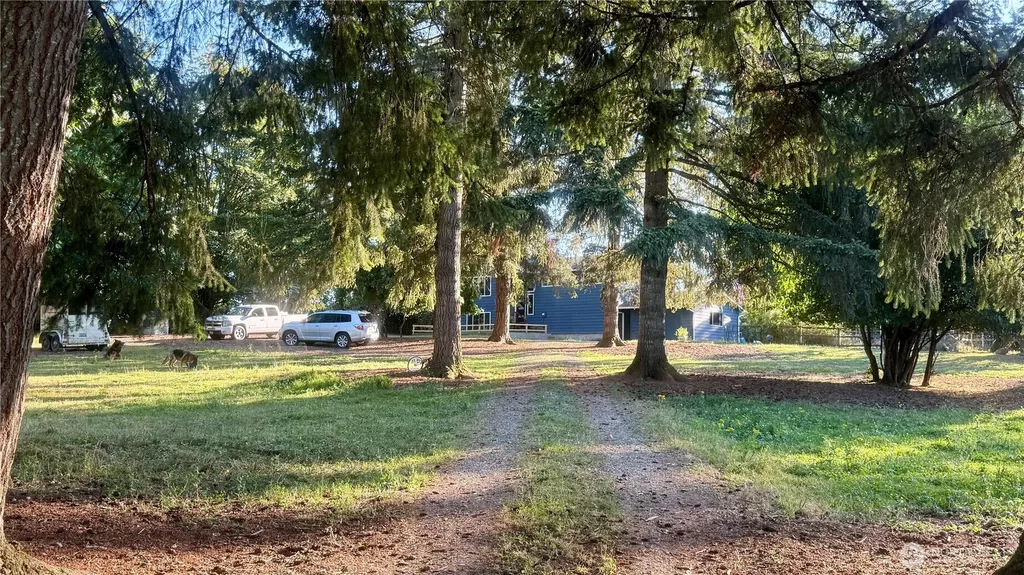 22045 Peter Grubb Road SE Renton WA 98058