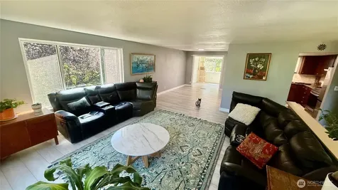 22045 Peter Grubb Road SE Renton WA 98058