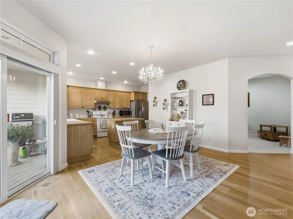 1494 Eastmont Avenue East Wenatchee WA 98802