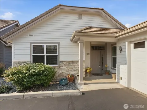 1494 Eastmont Avenue East Wenatchee WA 98802