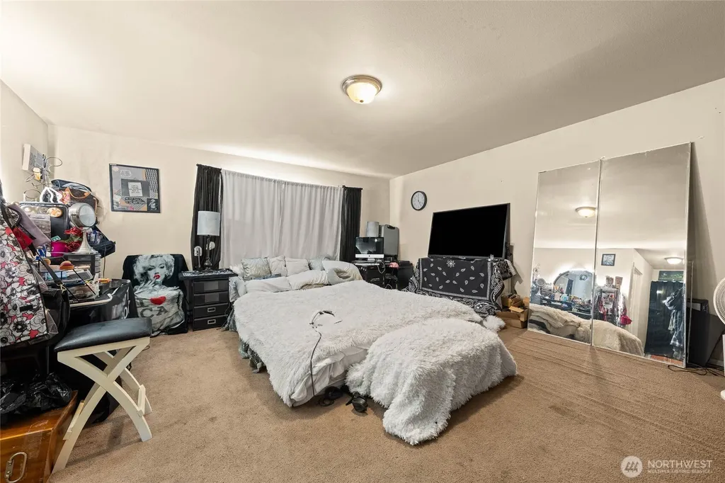 1905 198th Street E Spanaway WA 98387