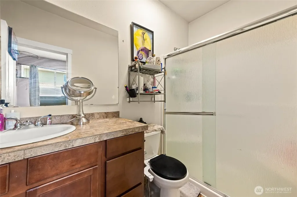 1905 198th Street E Spanaway WA 98387