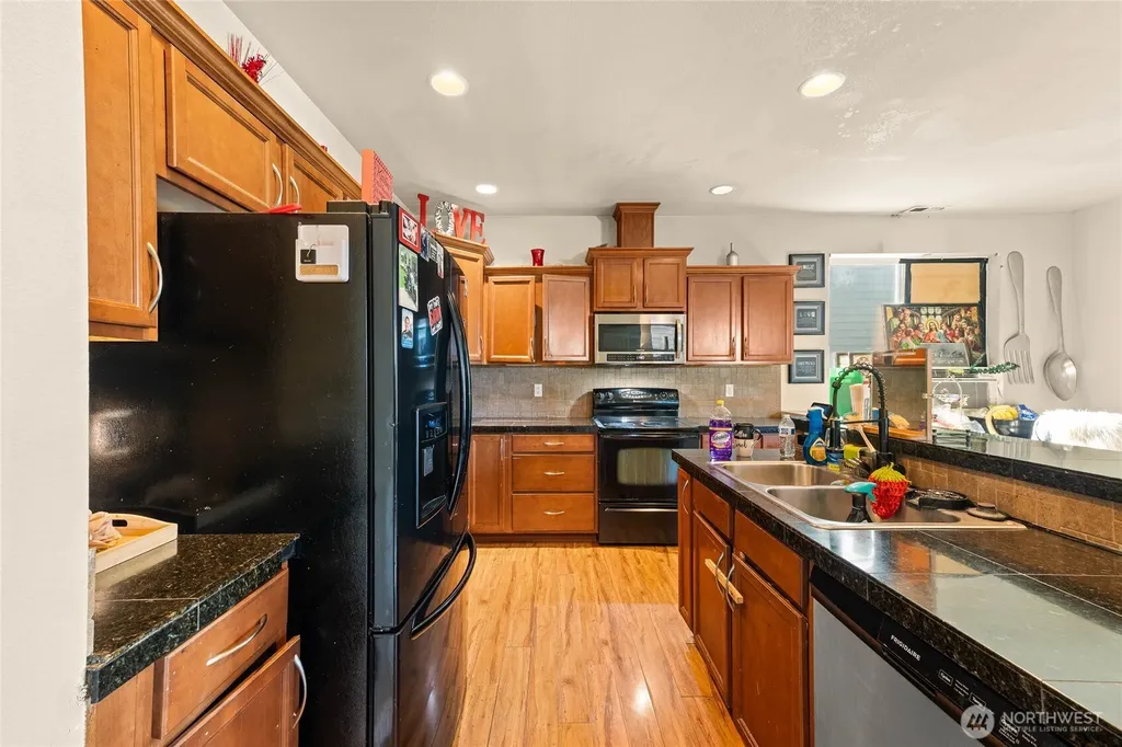 1905 198th Street E Spanaway WA 98387