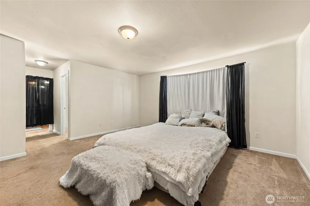1905 198th Street E Spanaway WA 98387