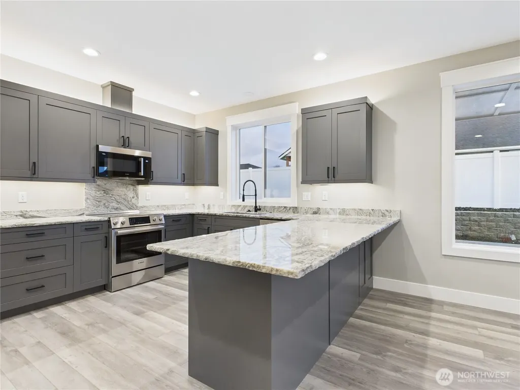 857 NE Tyler Place East Wenatchee WA 98802