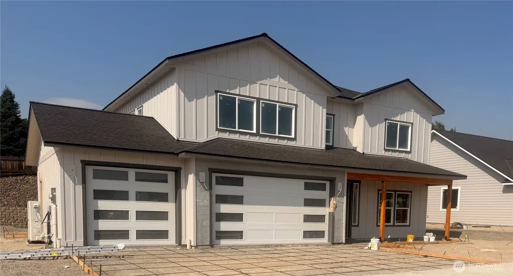 857 NE Tyler Place East Wenatchee WA 98802