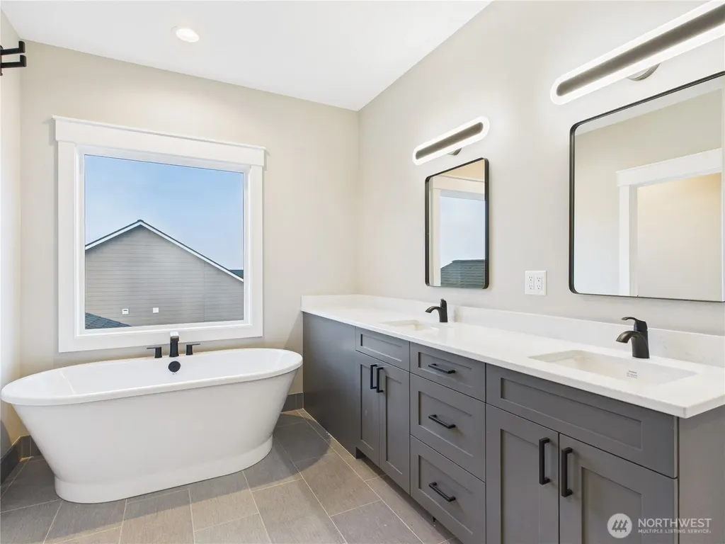 857 NE Tyler Place East Wenatchee WA 98802