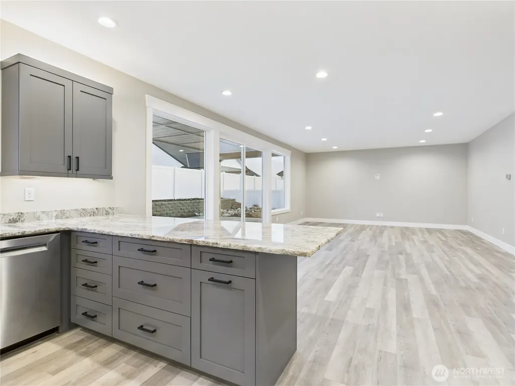 857 NE Tyler Place East Wenatchee WA 98802