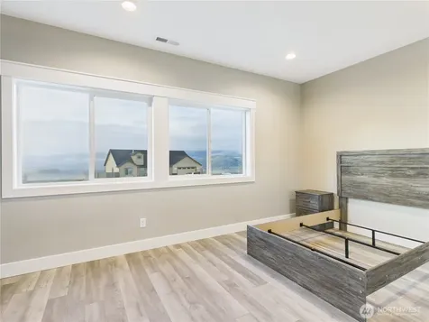 857 NE Tyler Place East Wenatchee WA 98802