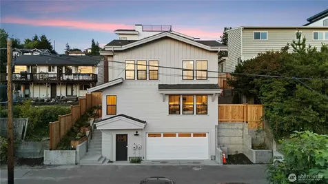 3245 13th Avenue W Seattle WA 98119