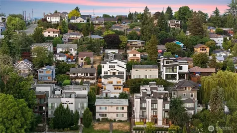 3245 13th Avenue W Seattle WA 98119