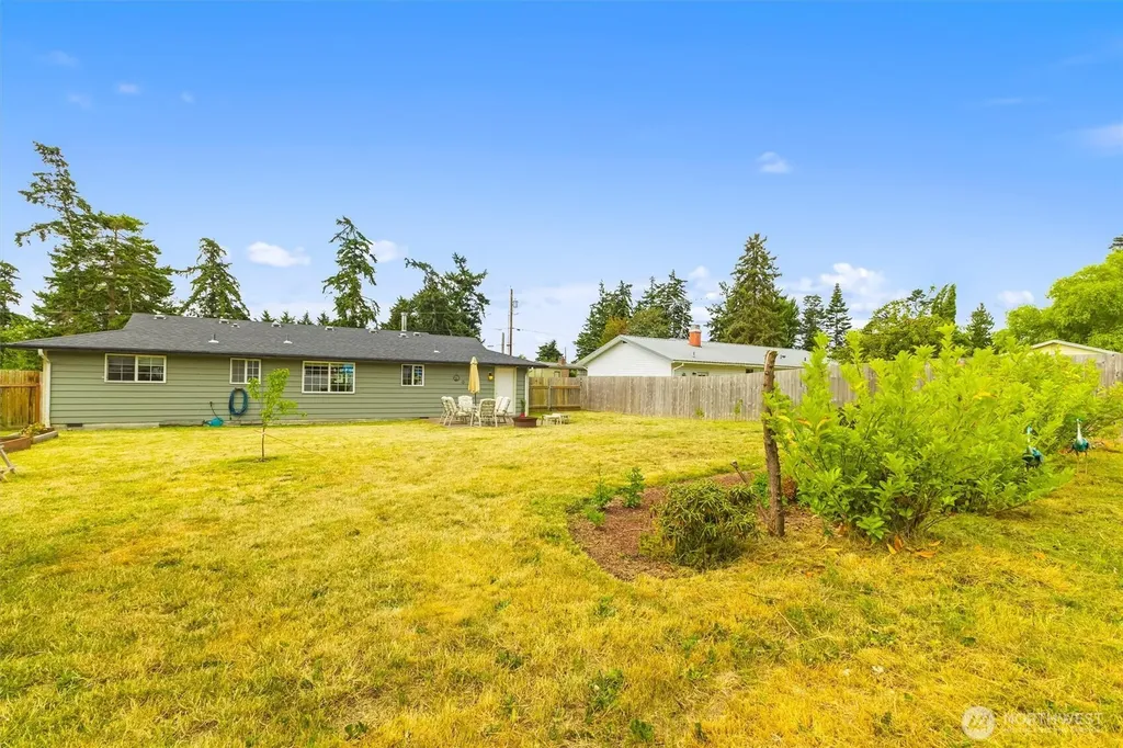 822 Walker Avenue Oak Harbor WA 98277