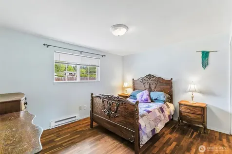 822 Walker Avenue Oak Harbor WA 98277