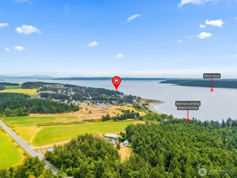 822 Walker Avenue Oak Harbor WA 98277