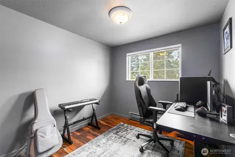 822 Walker Avenue Oak Harbor WA 98277