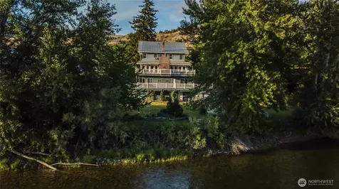 1611 Love Lane Wenatchee WA 98801