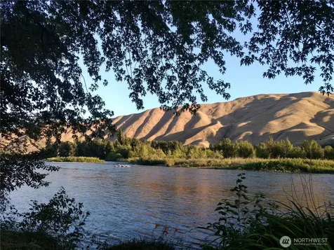 1611 Love Lane Wenatchee WA 98801