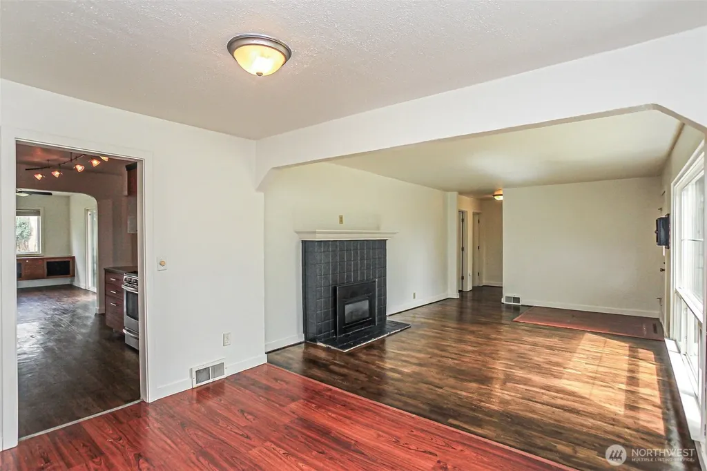 6426 G Street Tacoma WA 98408