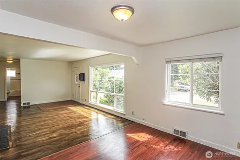 6426 G Street Tacoma WA 98408