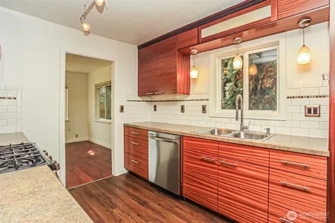 6426 G Street Tacoma WA 98408