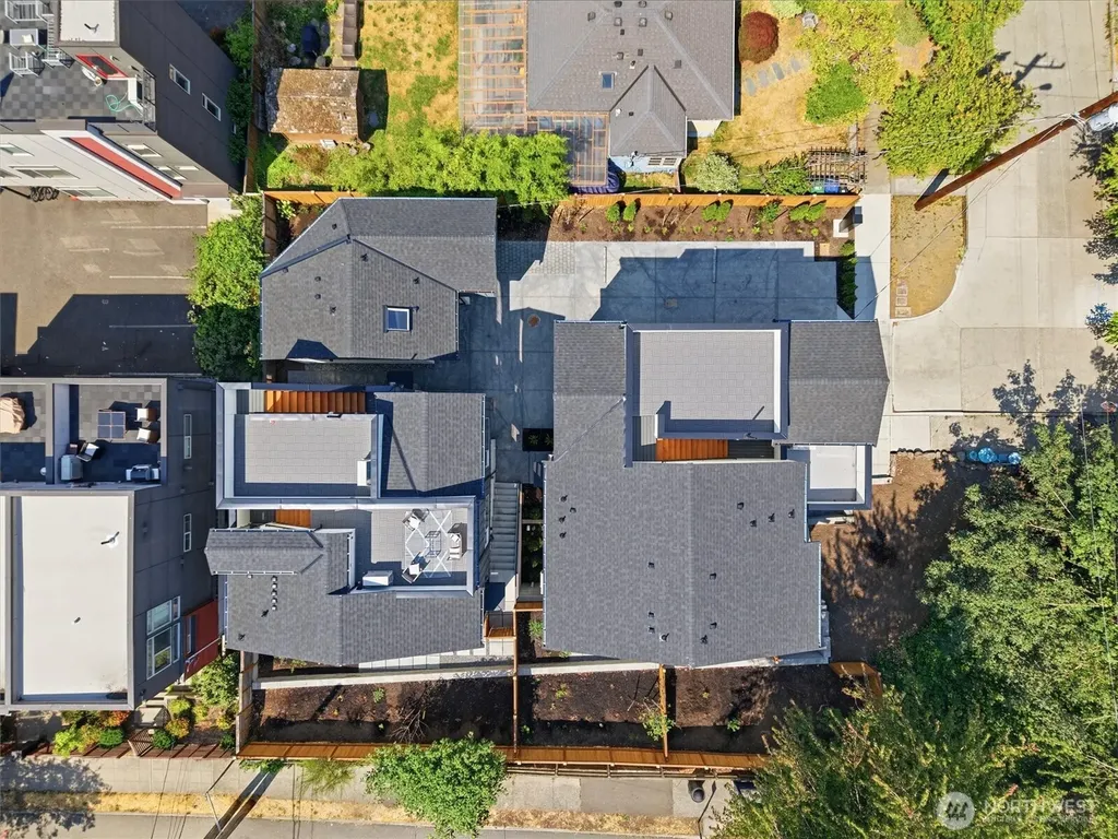 1407 29th Avenue Seattle WA 98122