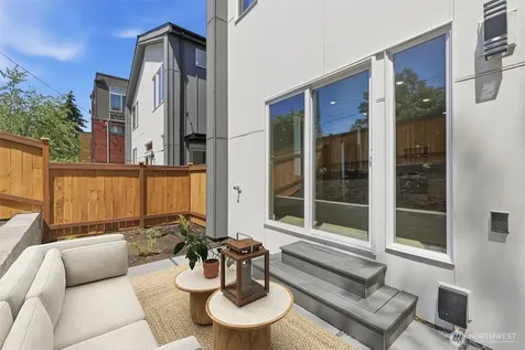 1401 29th Avenue Seattle WA 98122