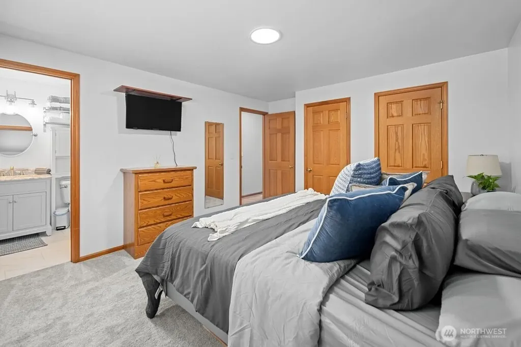 5223 128th Place NE Marysville WA 98271