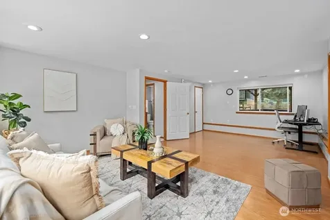 5223 128th Place NE Marysville WA 98271