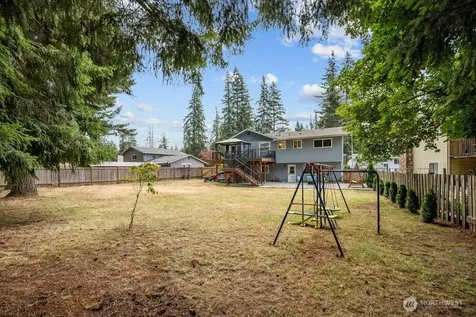 5223 128th Place NE Marysville WA 98271