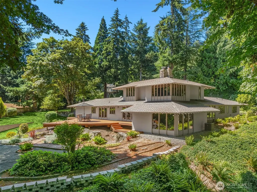 6815 E Mercer Way Mercer Island WA 98040