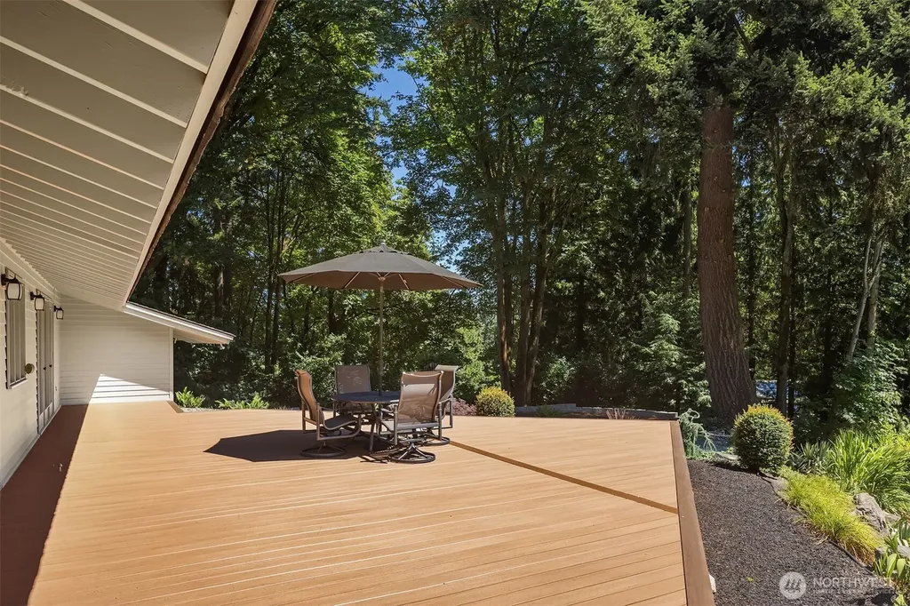 6815 E Mercer Way Mercer Island WA 98040