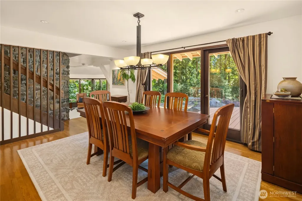 6815 E Mercer Way Mercer Island WA 98040